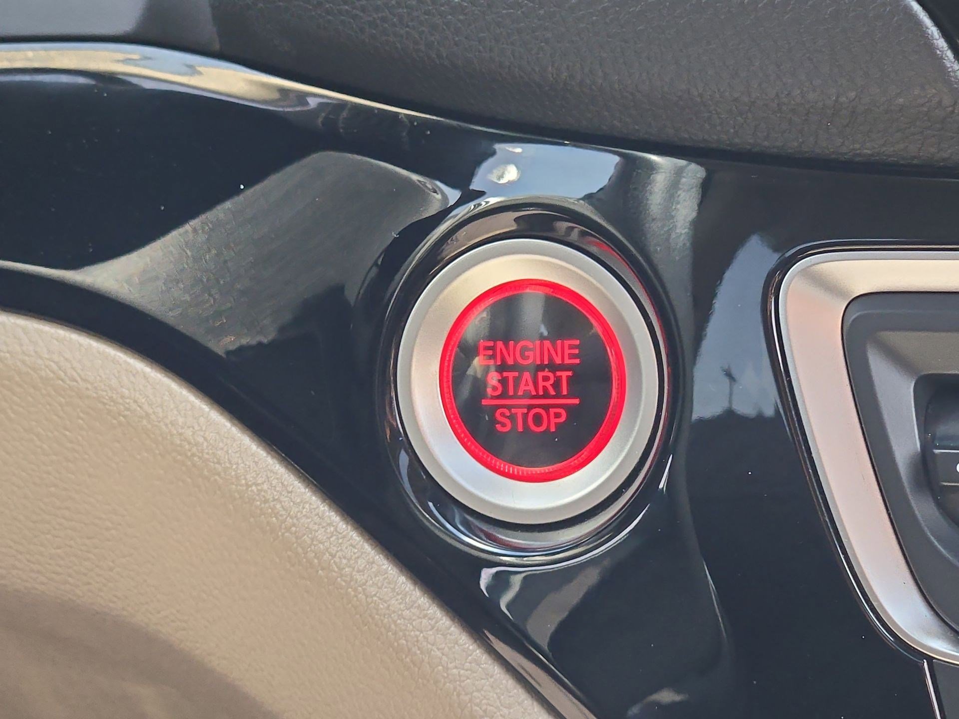 Used 2016 Honda Pilot Touring image 19