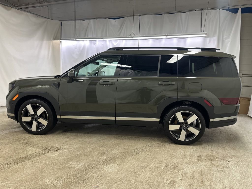 Used 2024 Hyundai Santa Fe Limited image 2