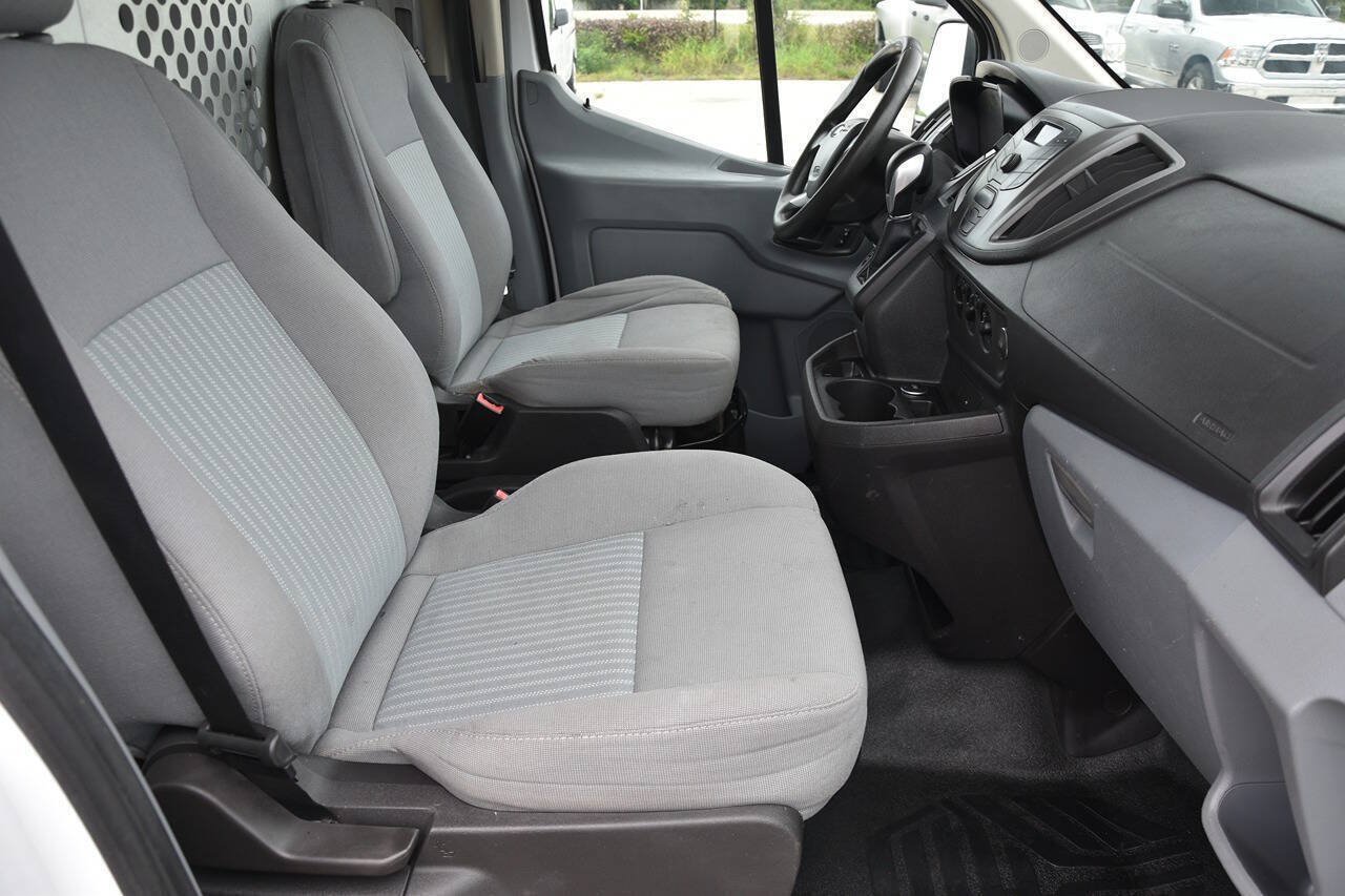 Used 2016 Ford Transit 250 130 Low Roof w/ Exterior Upgrade Package RWD image 10