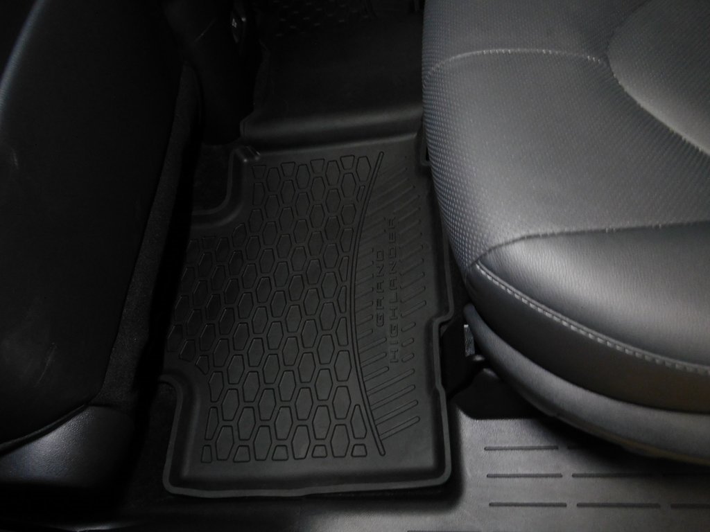 Used 2024 Toyota Grand Highlander Limited image 75