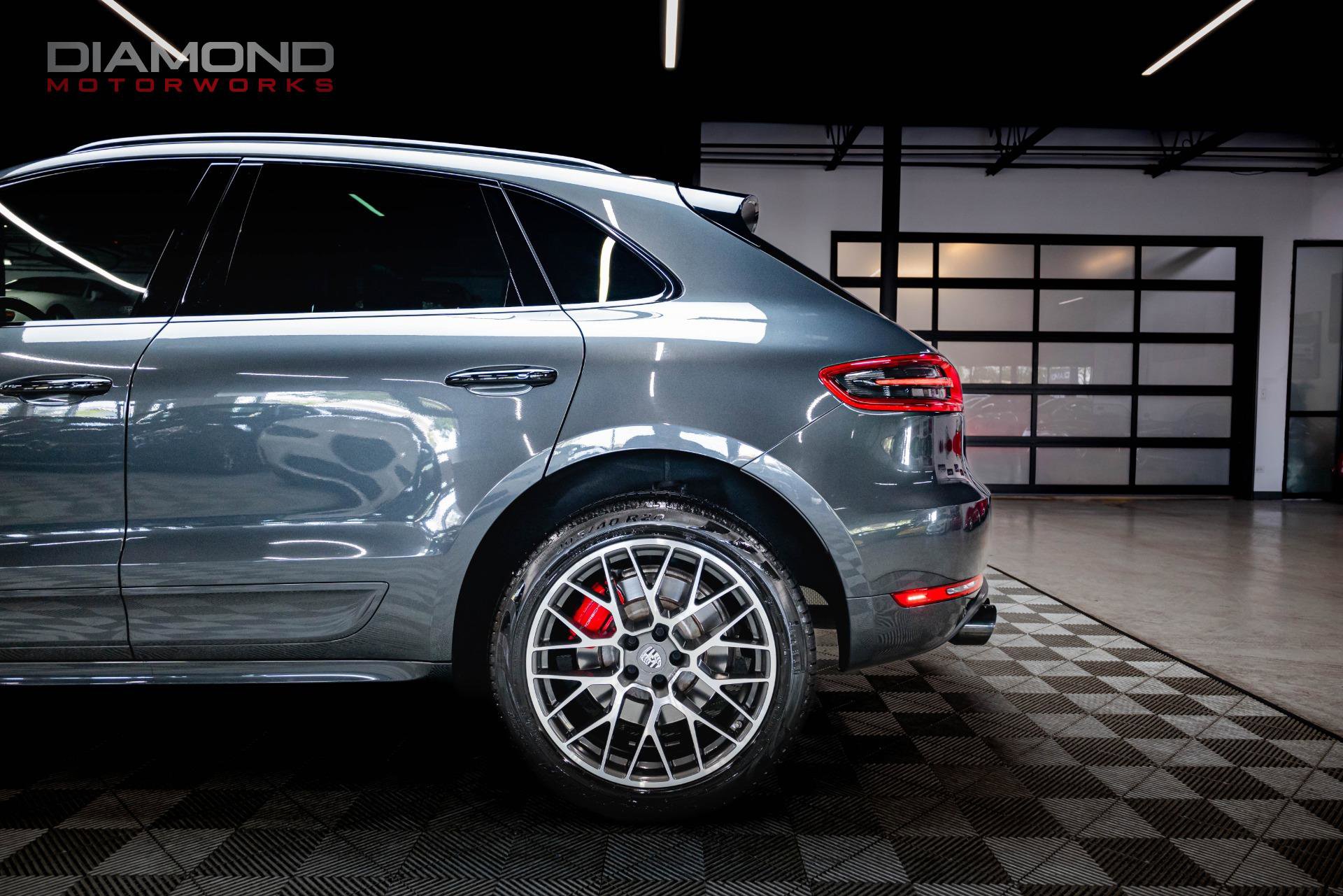 Used 2018 Porsche Macan Turbo image 13