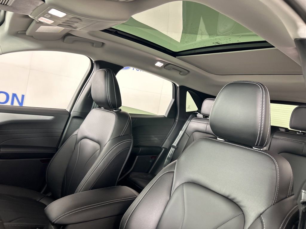 New 2026 Ford Escape Platinum w/ Premium Technology Package image 23
