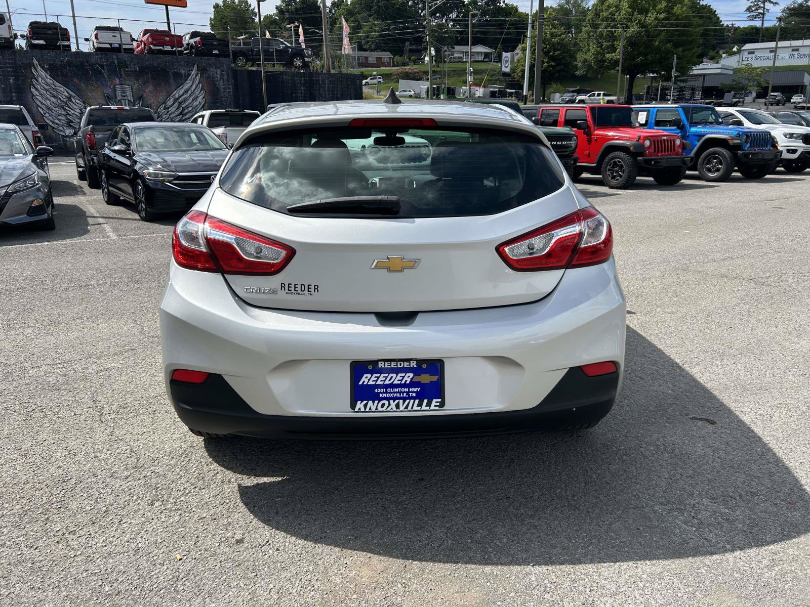 Used 2019 Chevrolet Cruze LS w/ LS Convenience Package FWD image 4