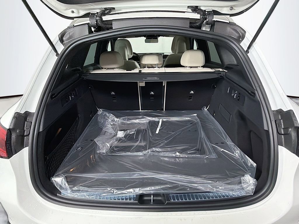 Used 2026 Mercedes-Benz GLC 300 4MATIC image 28