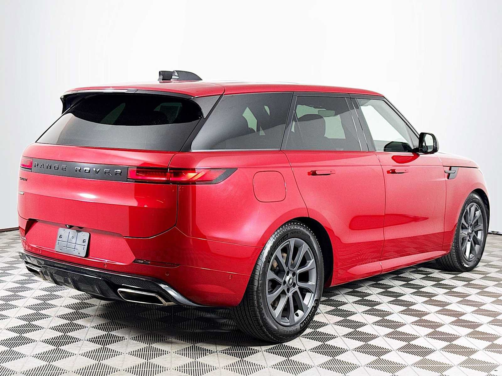 Certified 2024 Land Rover Range Rover Sport Dynamic SE AWD/4WD image 5