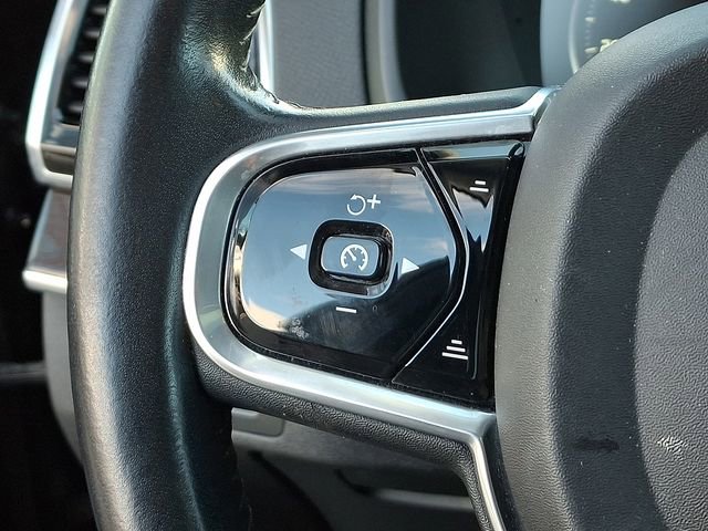 Used 2016 Volvo XC90 T6 Momentum w/ Momentum Plus Package image 26