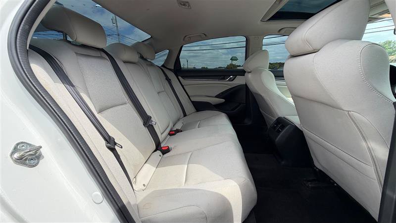 Used 2018 Honda Accord EX image 40