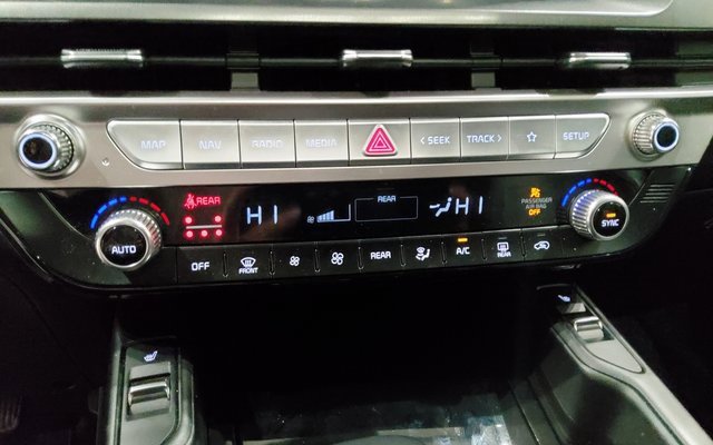 Used 2025 Kia Telluride S image 36