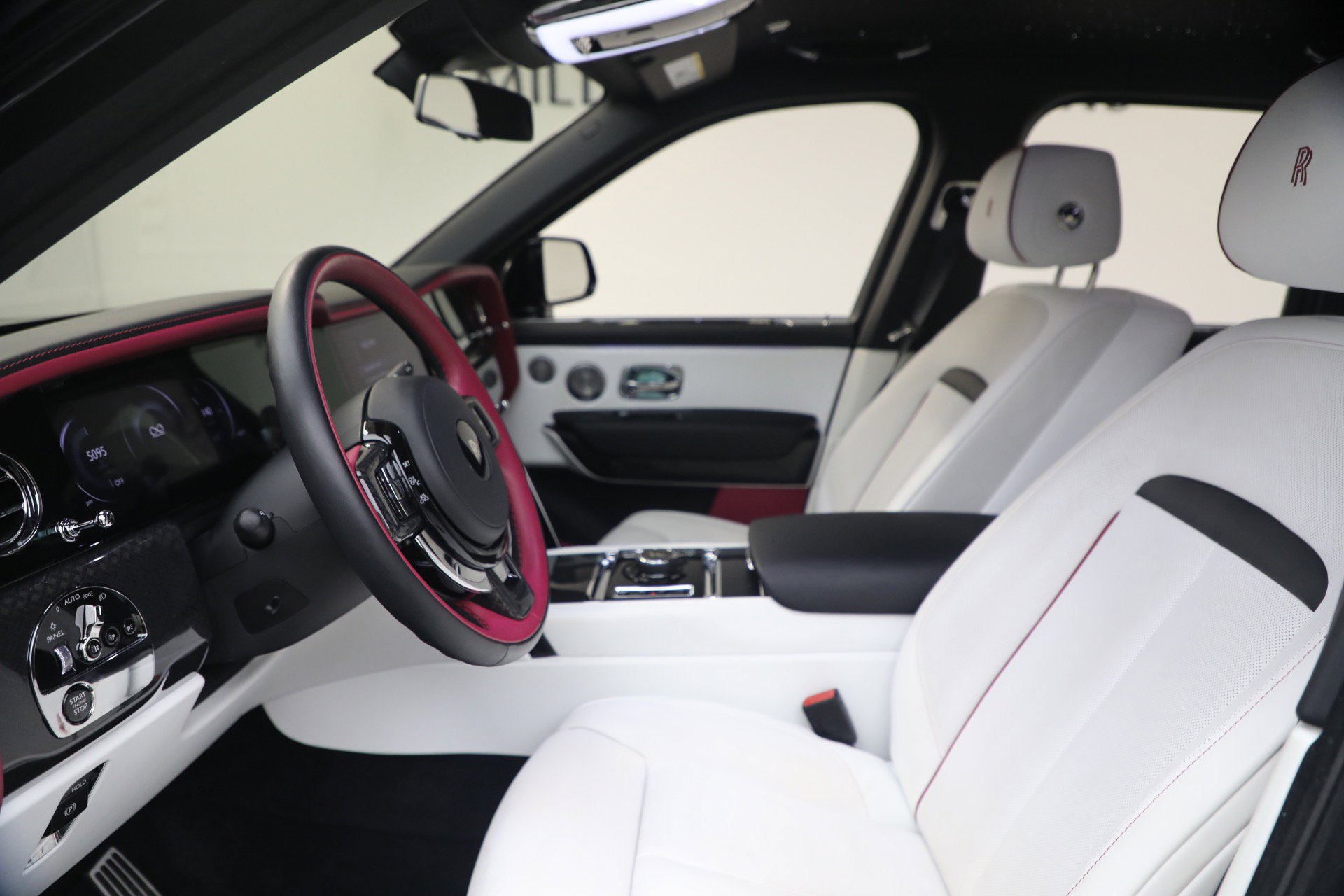 Certified 2025 Rolls-Royce Cullinan Black Badge image 15