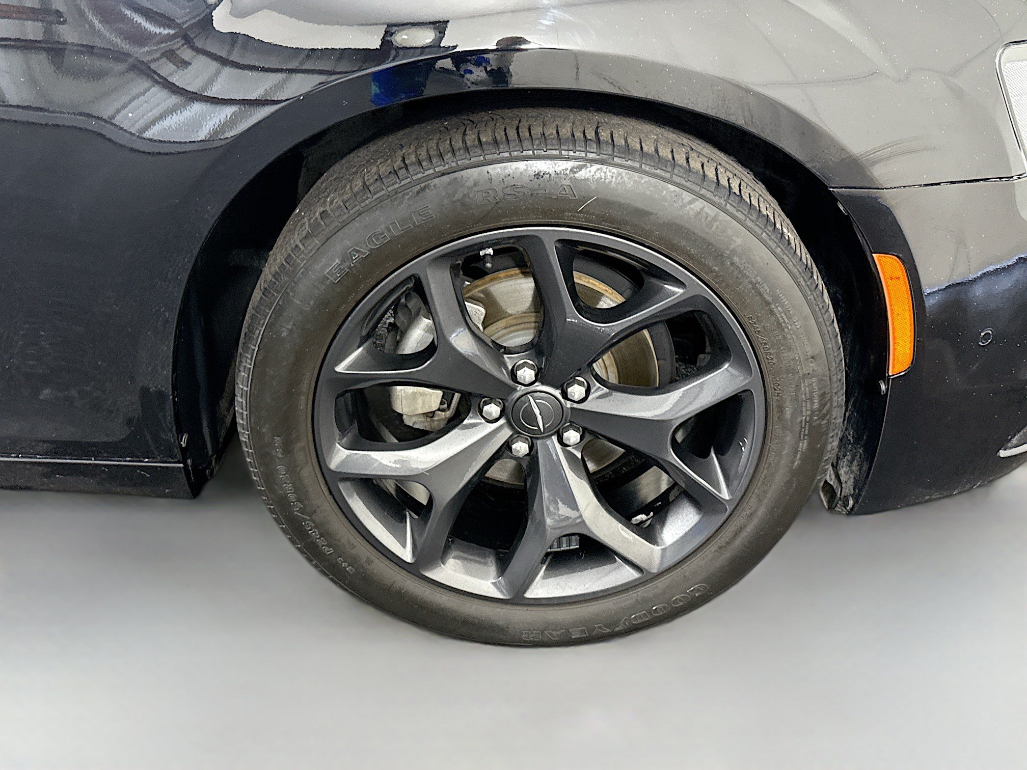 Used 2023 Chrysler 300 Touring w/ Safetytec Plus Group RWD image 32