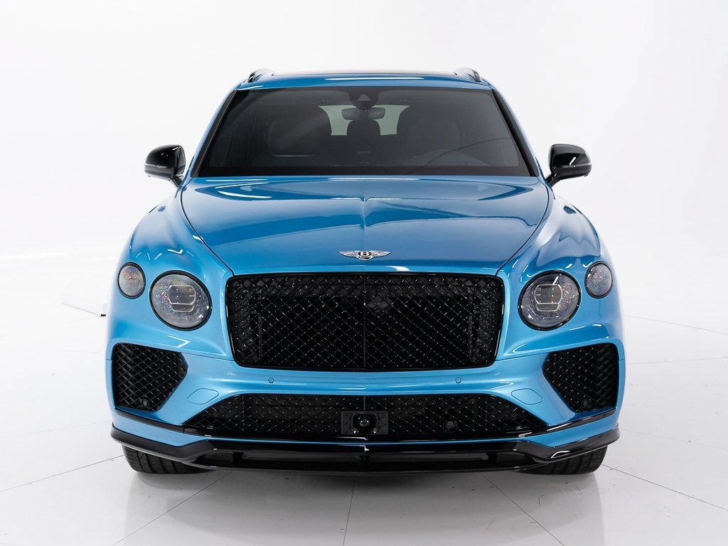 Certified 2025 Bentley Bentayga AWD/4WD image 8