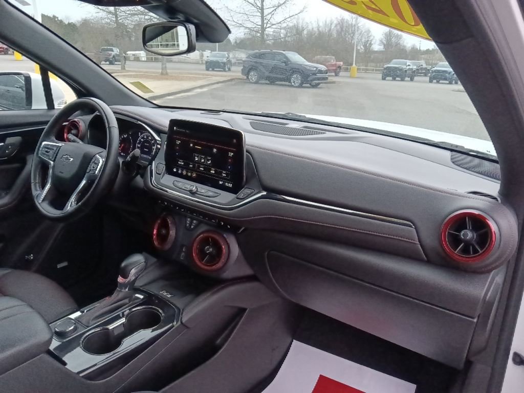 Used 2023 Chevrolet Blazer RS image 35