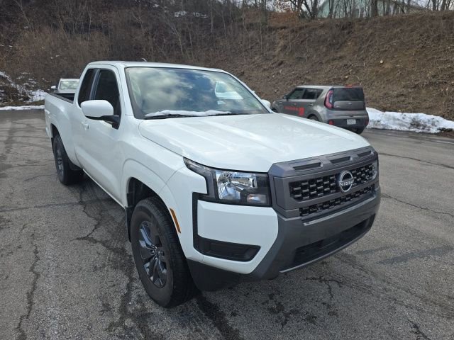 Used 2025 Nissan Frontier SV w/ Tow Package image 8