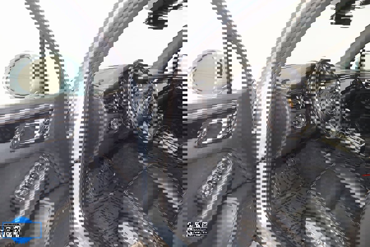 Used 2022 Porsche Macan image 55