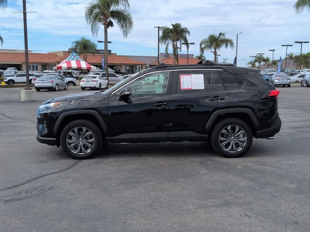 Used 2025 Toyota RAV4 XLE Premium w/ Weather Package AWD/4WD image 8