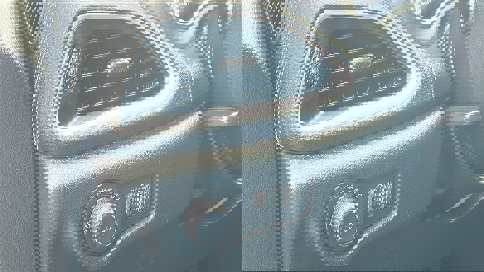 Certified 2022 Chrysler Pacifica Touring-L w/ S Appearance Package image 18