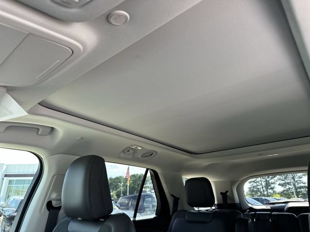 Used 2025 Ford Explorer Active w/ Active Comfort Package AWD/4WD image 22