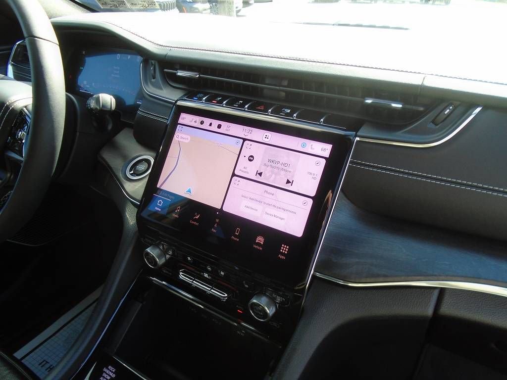 Used 2023 Jeep Grand Cherokee Overland image 15