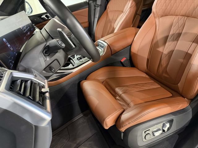 Used 2024 BMW X7 xDrive40i w/ Executive Package AWD/4WD image 5