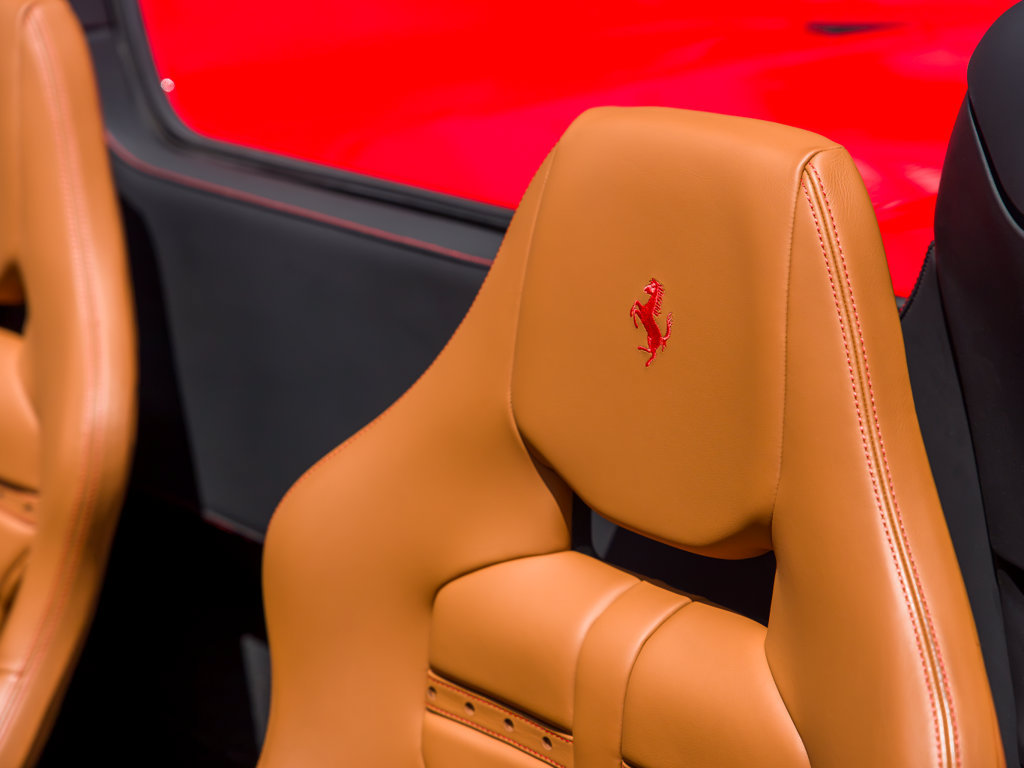 Used 2019 Ferrari 488 Spider RWD image 11