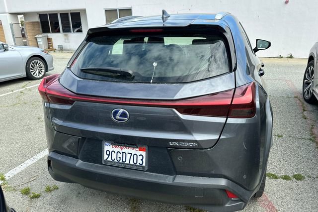 Used 2022 Lexus UX 250h w/ Accessory Package (Z2) AWD/4WD image 6