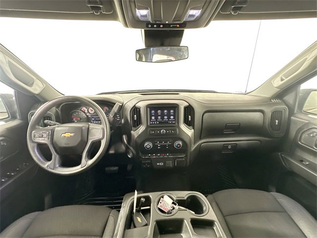 Used 2023 Chevrolet Silverado 1500 Custom image 3