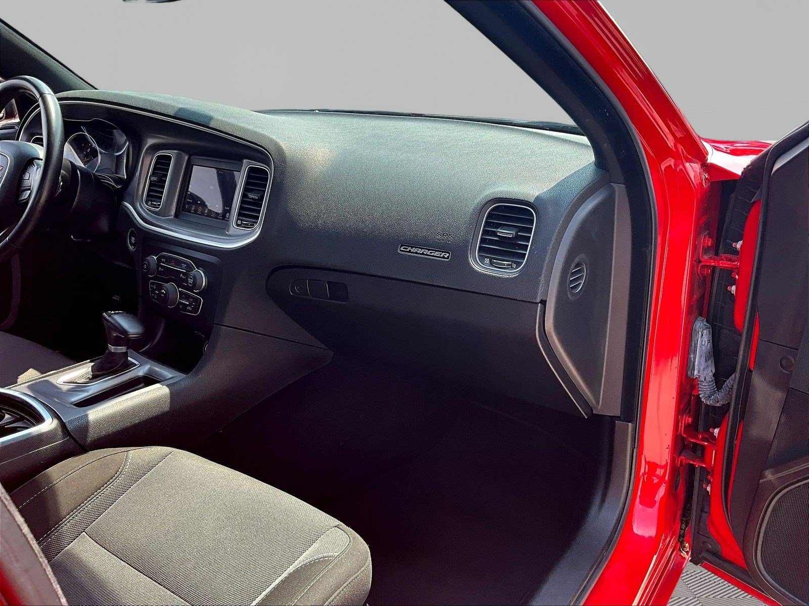 Used 2022 Dodge Charger SXT RWD image 26
