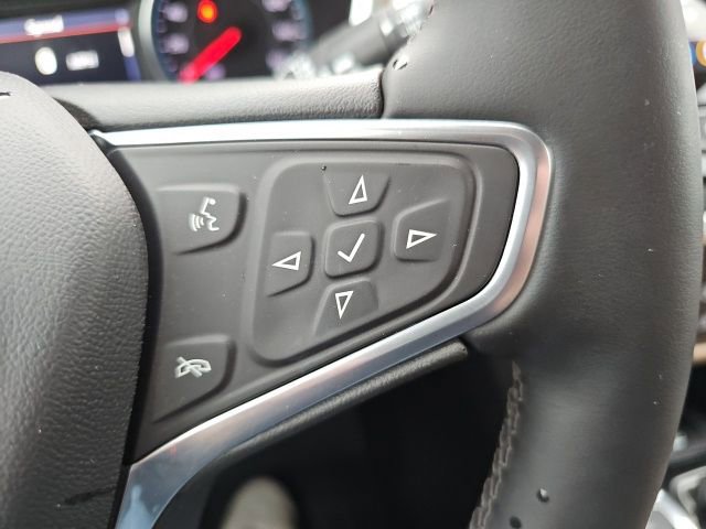 Used 2023 Chevrolet Equinox Premier image 18