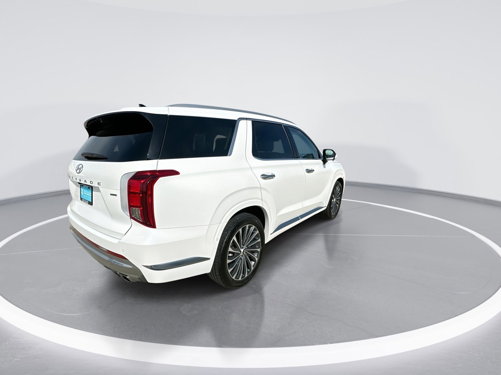 Used 2024 Hyundai Palisade Calligraphy image 8