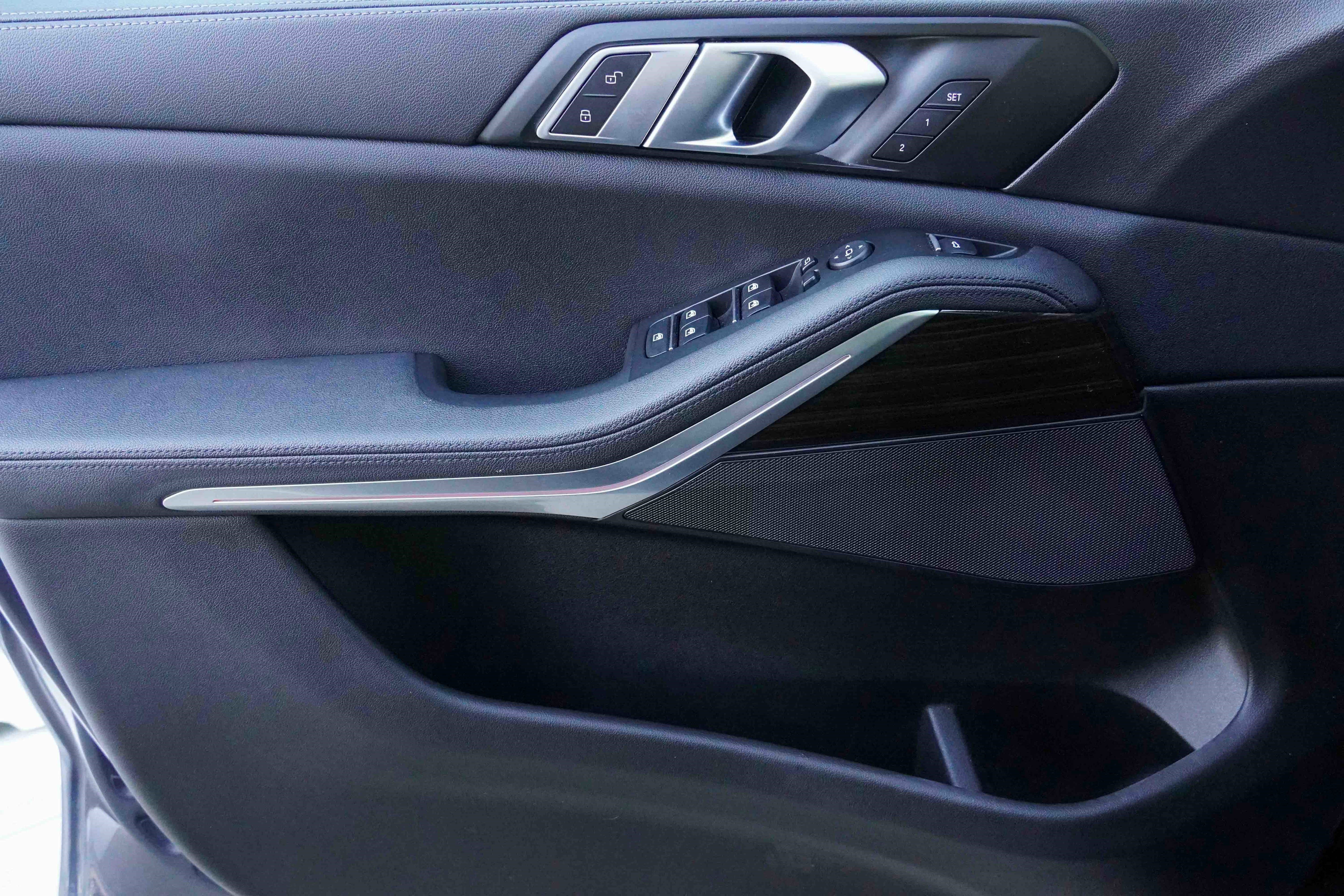 Used 2020 BMW X5 xDrive40i w/ Convenience Package image 30