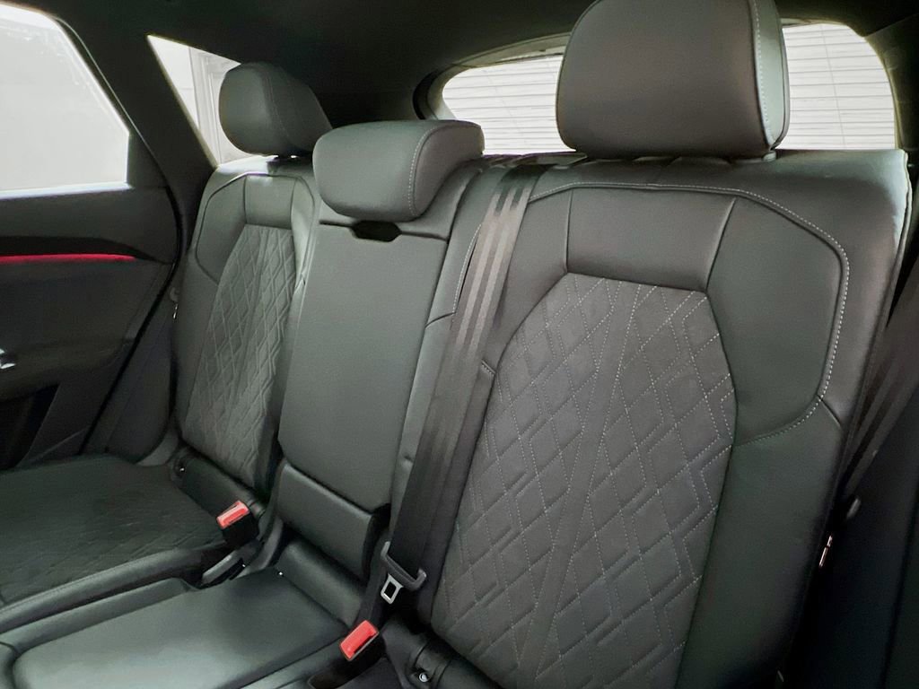 Used 2025 Audi SQ5 Premium Plus w/ Premium Plus Package image 21