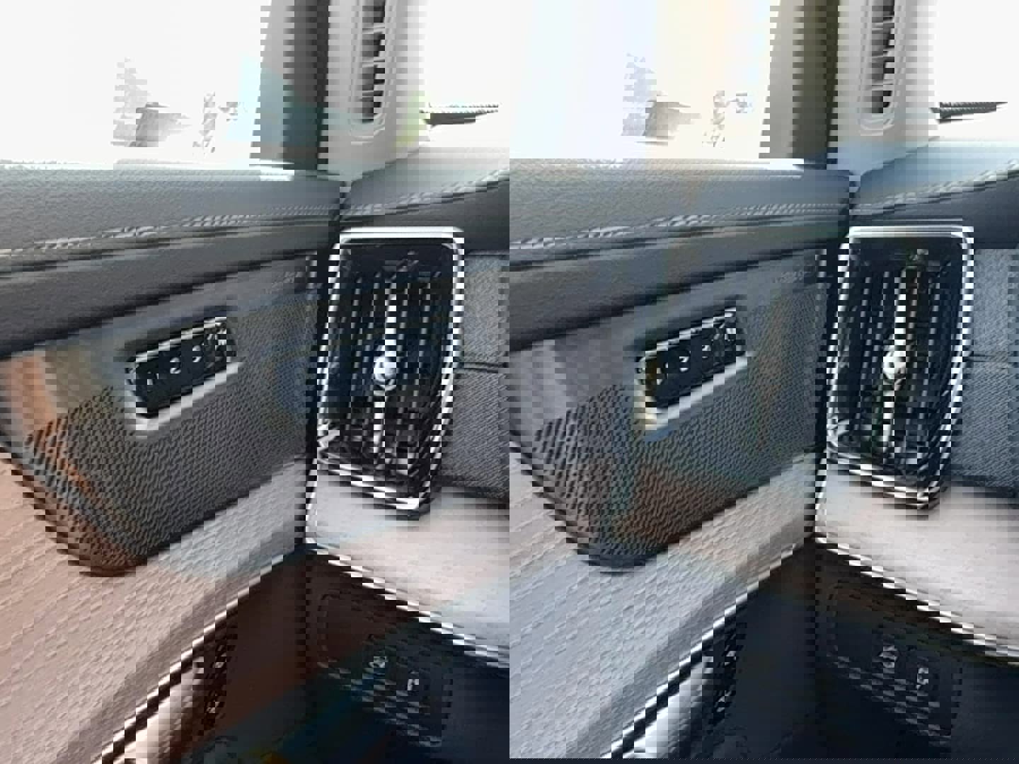 New 2026 Volvo XC90 T8 Plus image 19