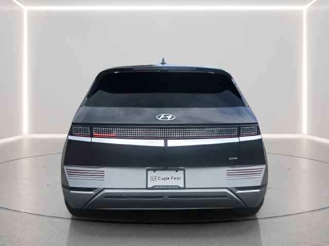 Used 2023 Hyundai Ioniq 5 Limited AWD/4WD image 4