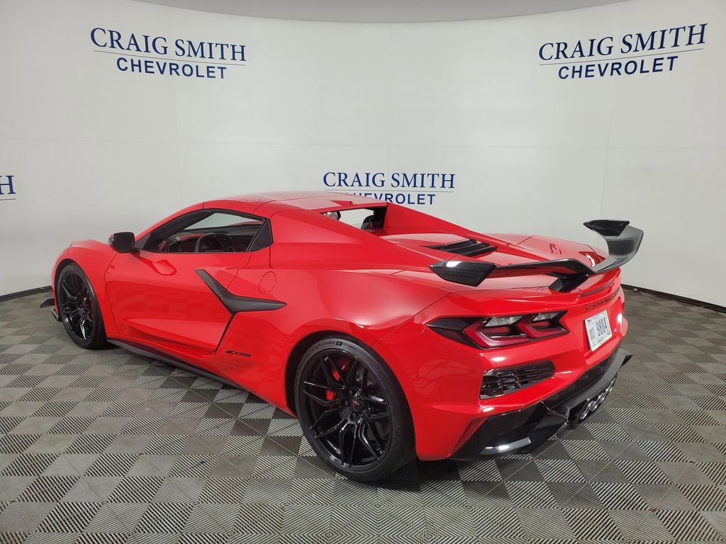 New 2026 Chevrolet Corvette Z06 w/ Z07 Performance Package RWD image 3