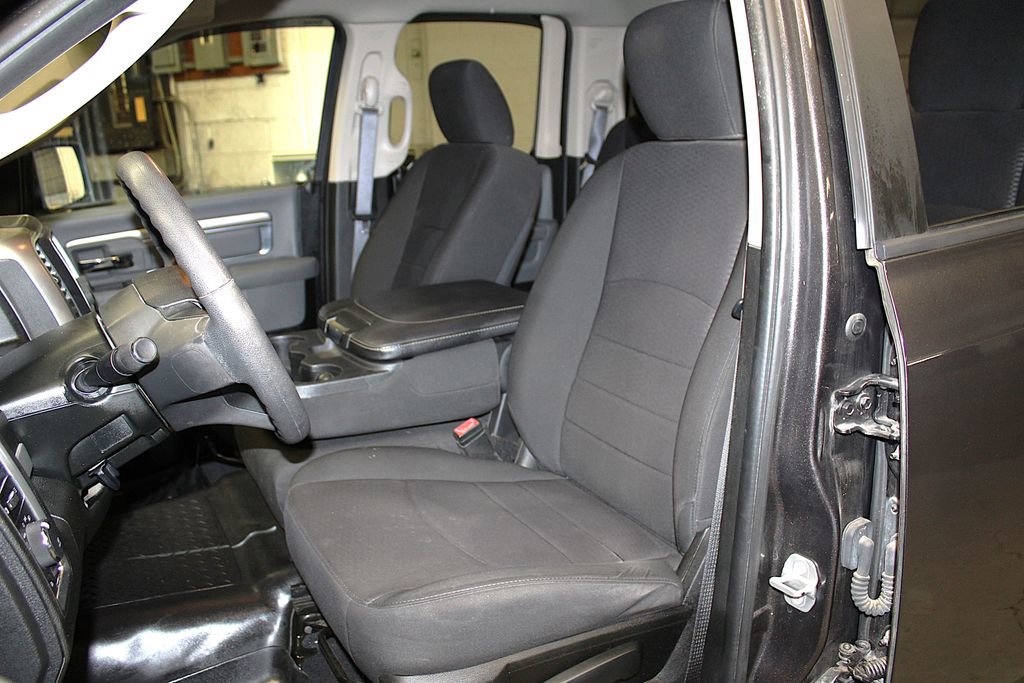 Certified 2020 RAM 1500 Classic Warlock AWD/4WD image 24