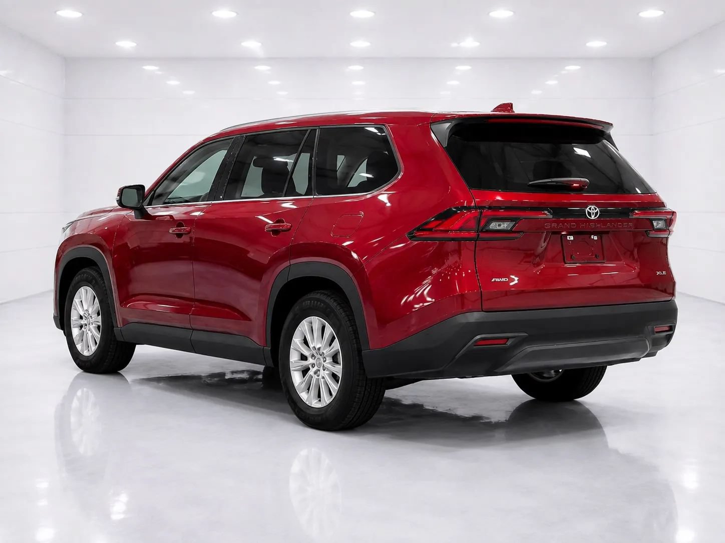 Used 2025 Toyota Grand Highlander AWD image 3