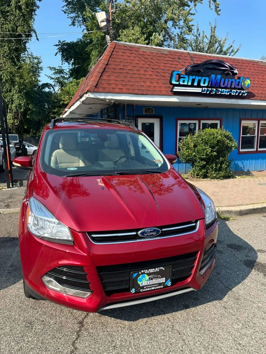Used 2013 Ford Escape SEL AWD/4WD image 2