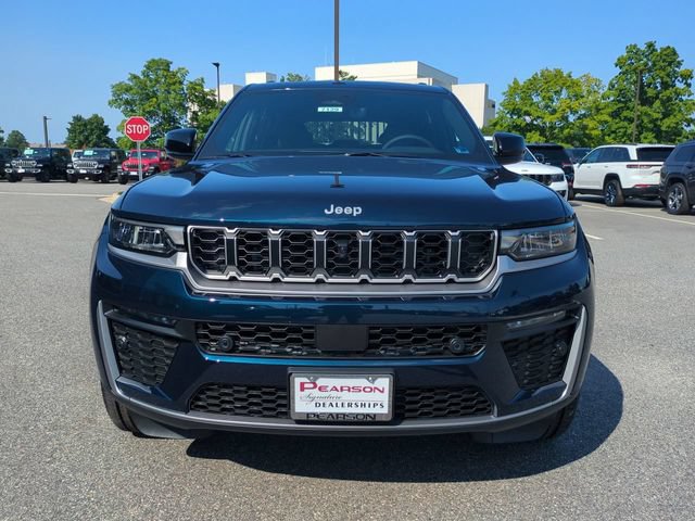 New 2026 Jeep Grand Cherokee Limited w/ Luxury Tech Group II AWD/4WD image 9