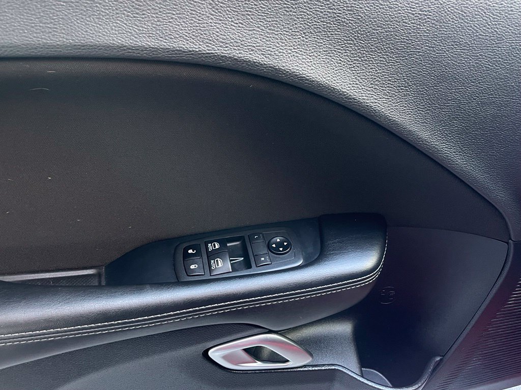 Used 2020 Dodge Challenger R/T Scat Pack RWD image 5