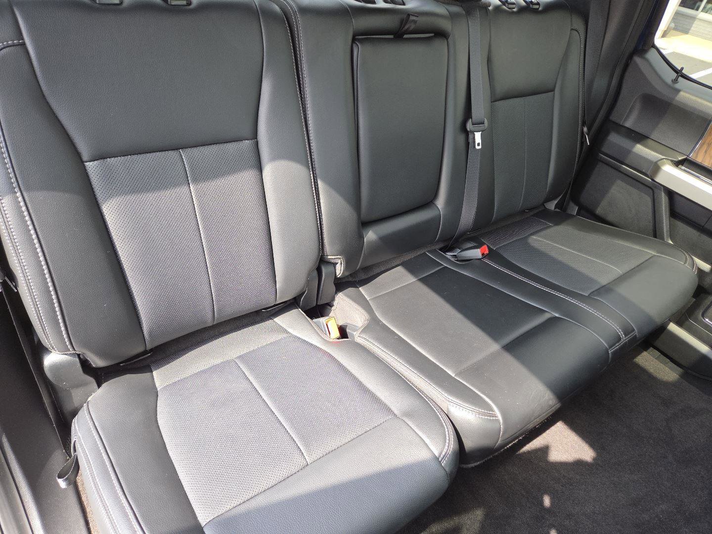 Used 2019 Ford F150 Lariat w/ Equipment Group 502A Luxury AWD/4WD image 27