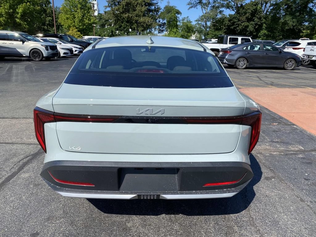 New 2026 Kia K4 FWD image 4