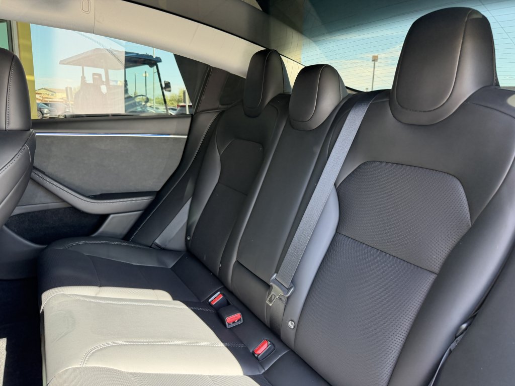 Used 2024 Tesla Model 3 Long Range AWD/4WD image 39