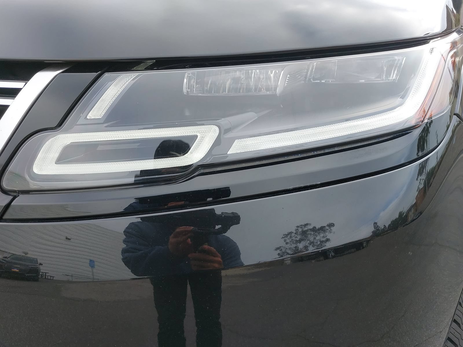 Used 2022 Land Rover Range Rover Velar S AWD/4WD image 34