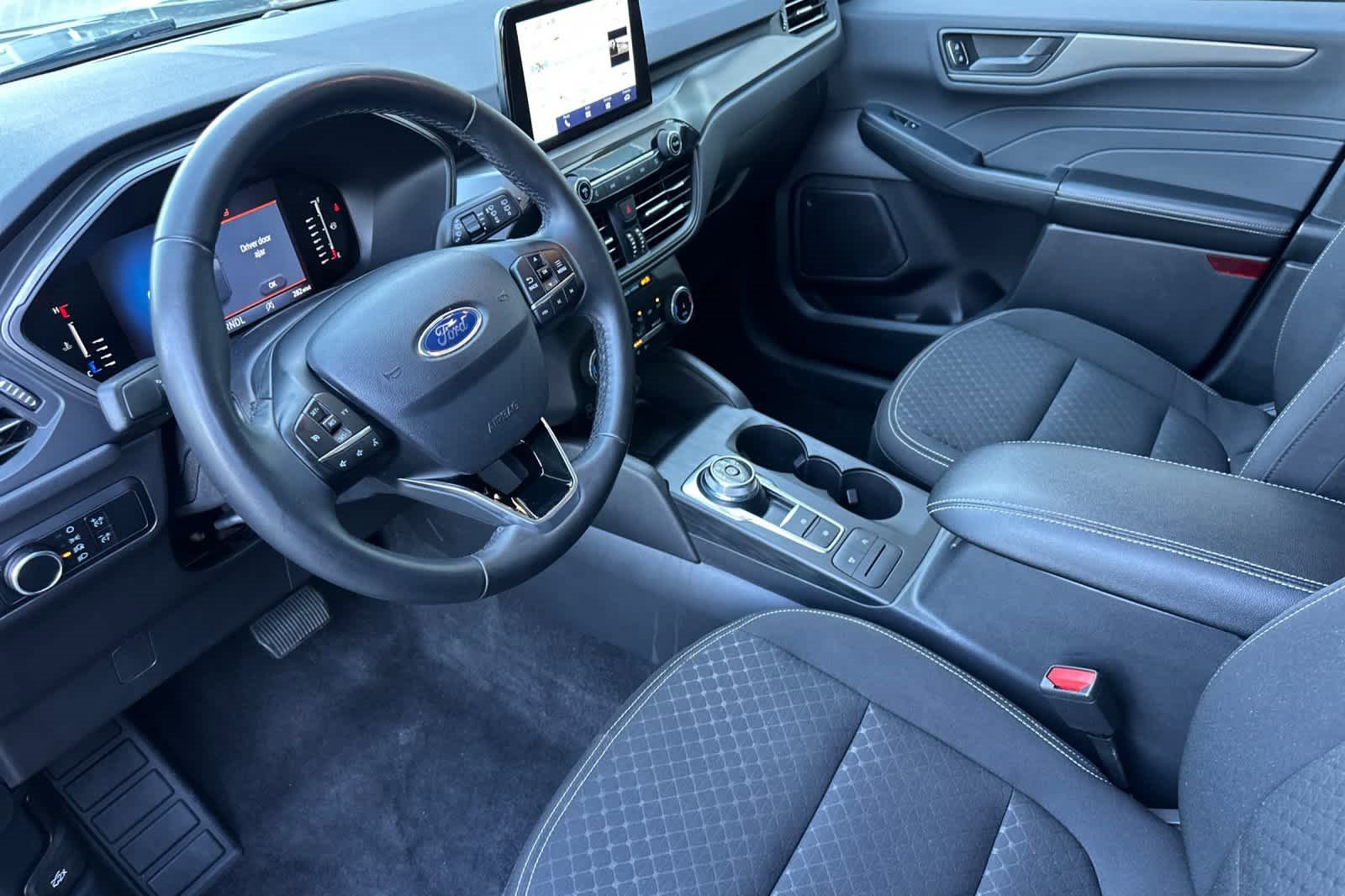 Certified 2024 Ford Escape Active image 12