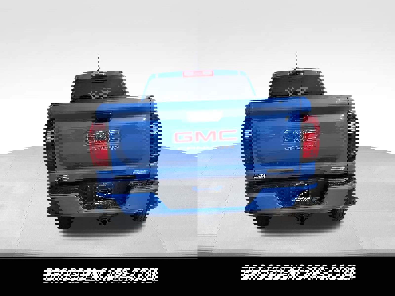 New 2026 GMC Canyon Elevation w/ Convenience Package image 4