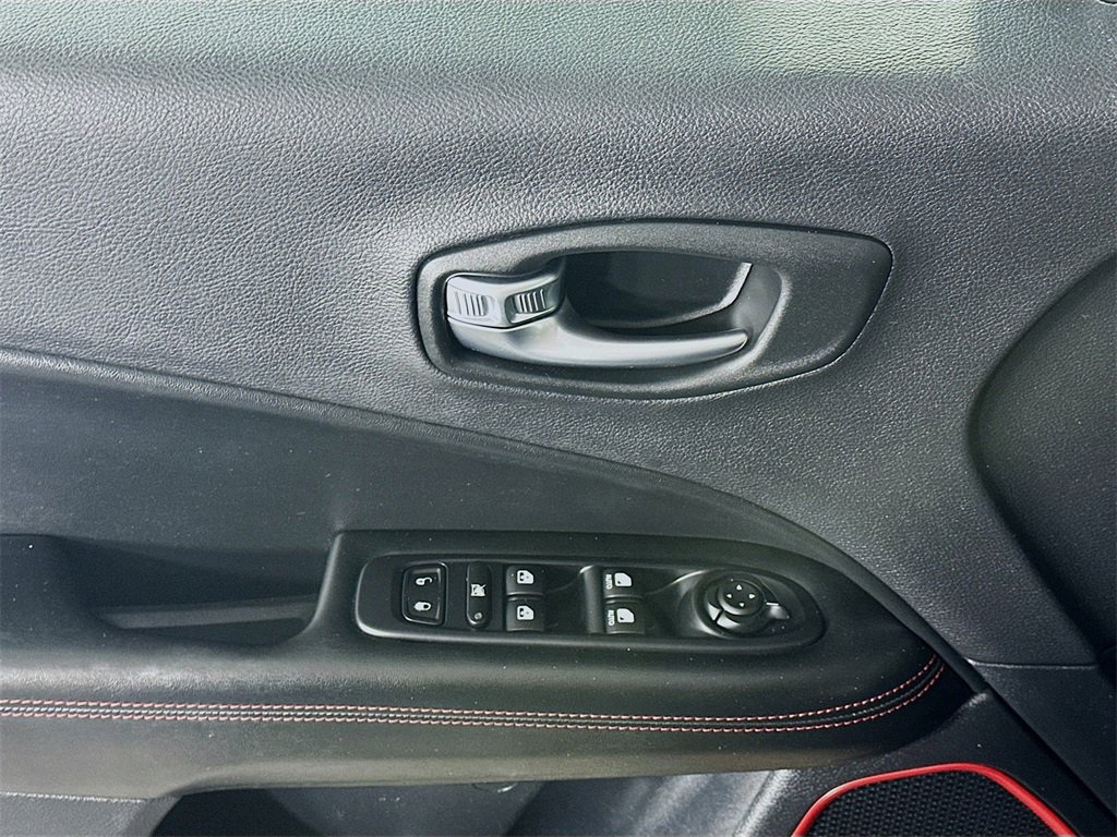 Used 2020 Jeep Compass Trailhawk image 25