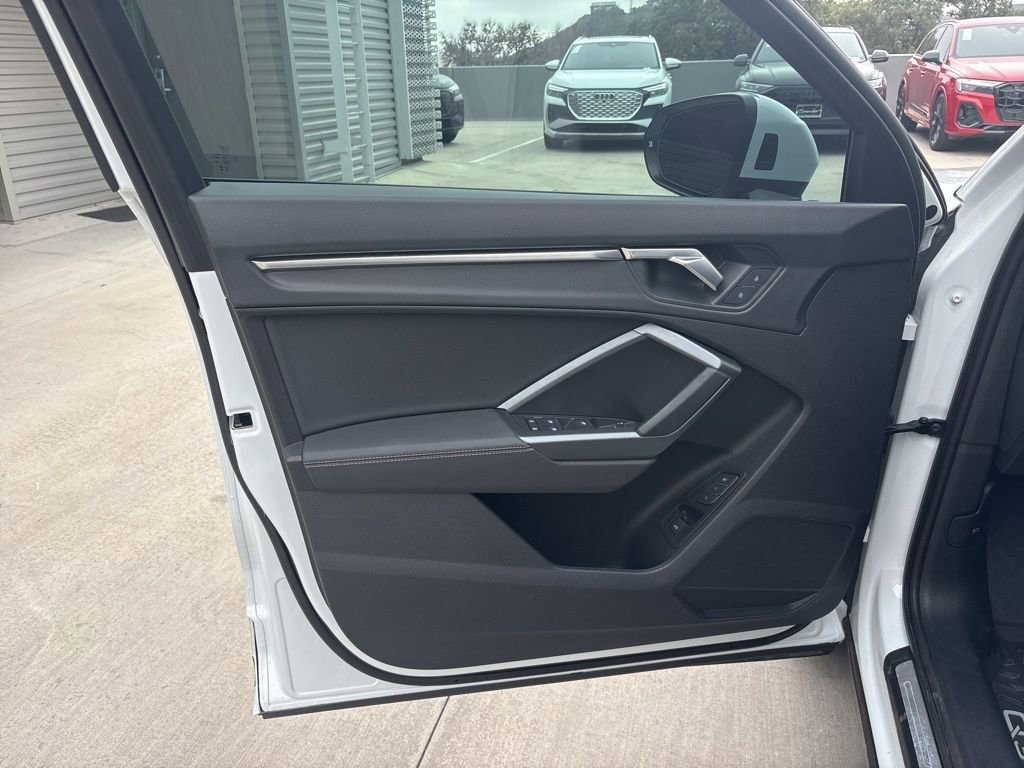 Used 2025 Audi Q3 2.0T Premium w/ Convenience Package image 10