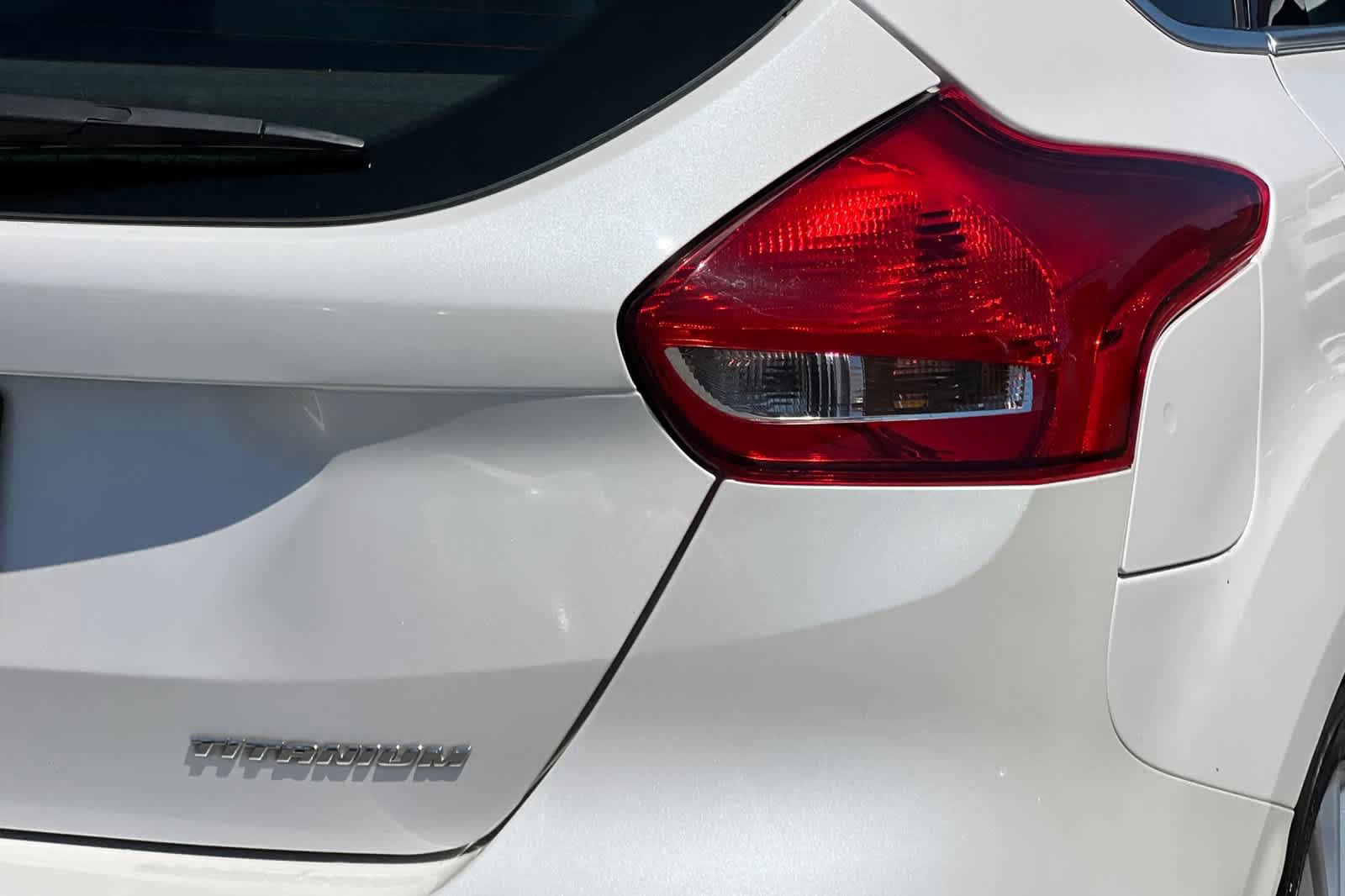 Used 2016 Ford Focus Titanium FWD image 31