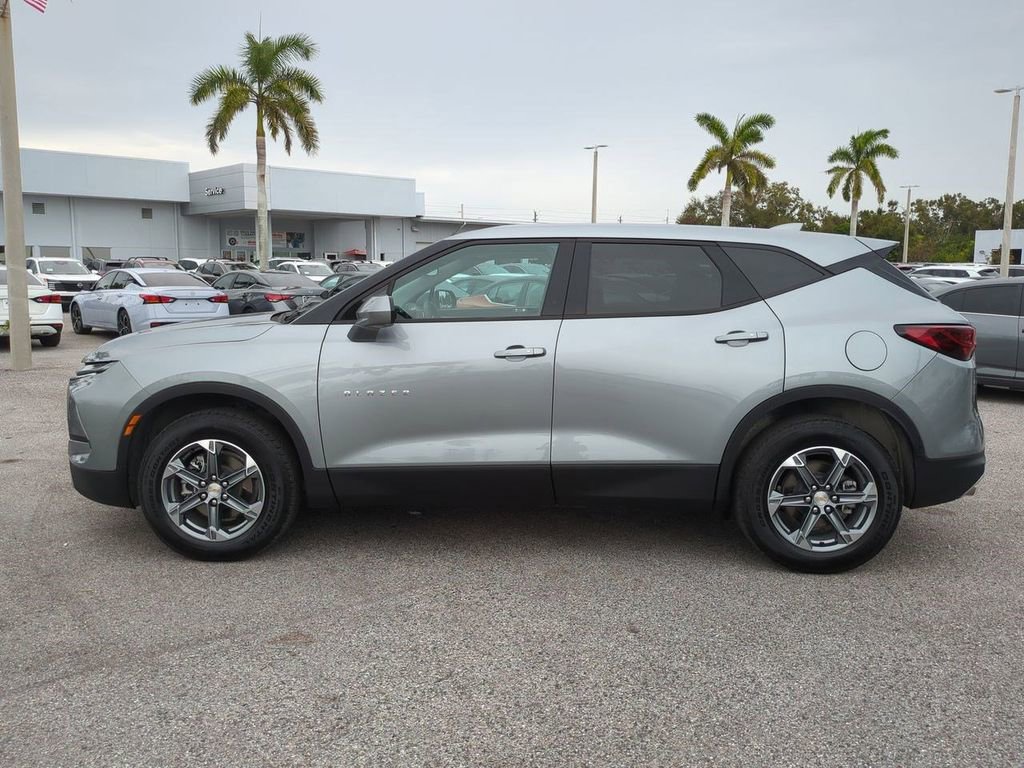 Used 2025 Chevrolet Blazer LT image 8