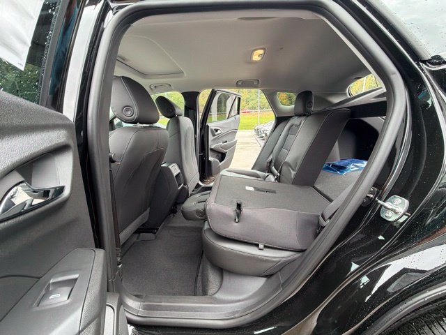 New 2026 Chevrolet Trax LT w/ Sunroof Package FWD image 22